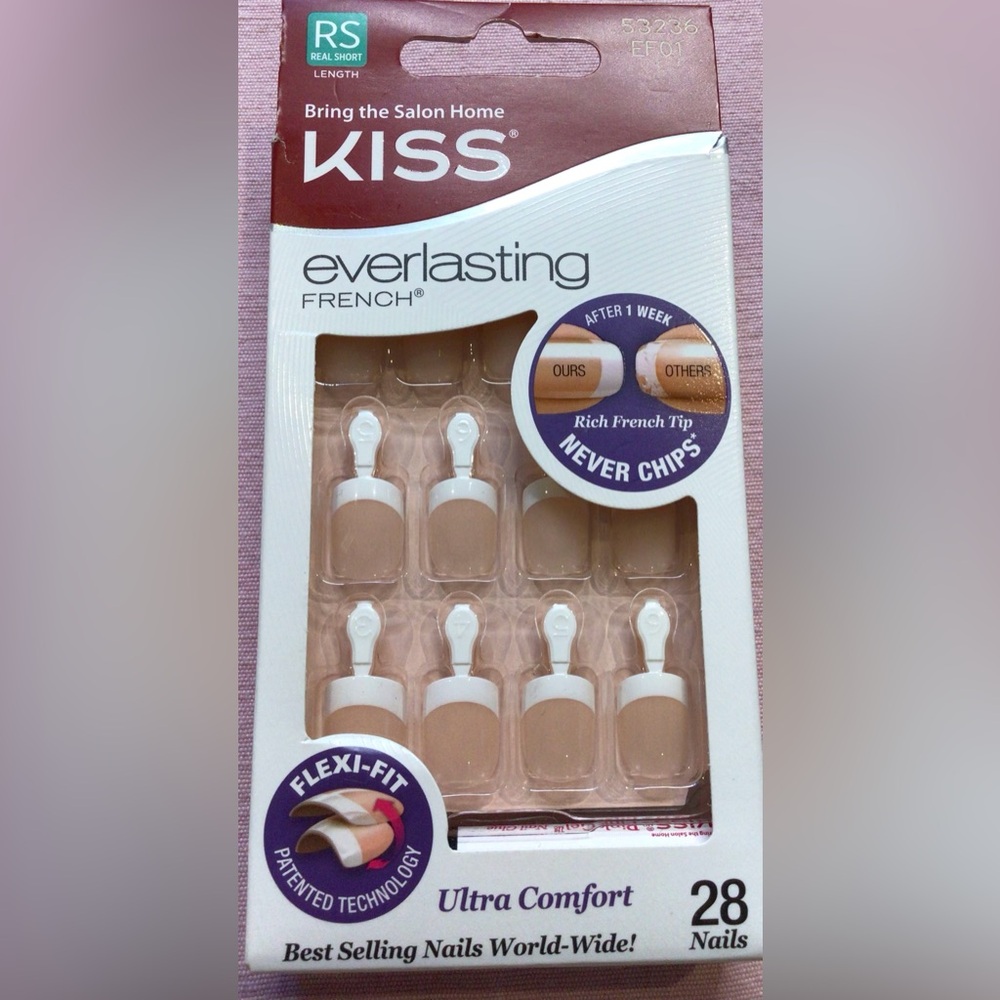 Kiss Everlasting French Nails - Classic White and Nude